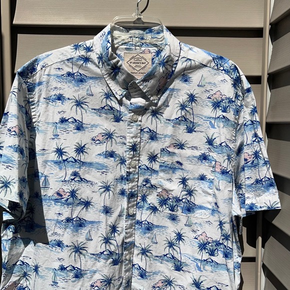 St. John's Bay Other - Mens XL Tropical Palm Tree Sailboat Button‎ Down stretch Vacation resort